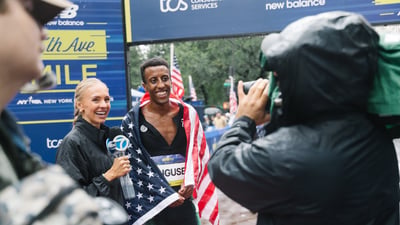 Runners at the 2025 5th Ave Mile