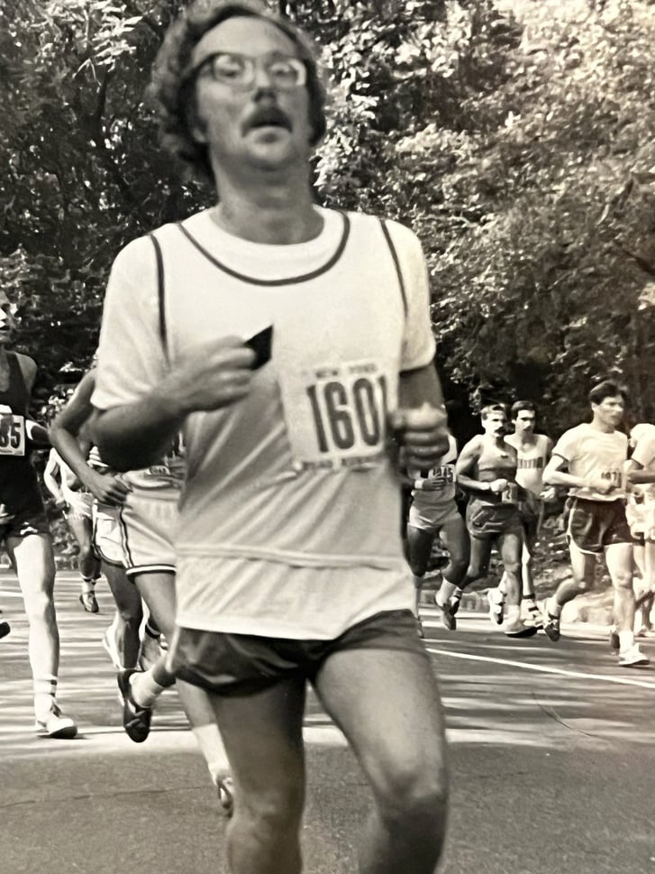 Bob Denker running an NYRR race in 1978.