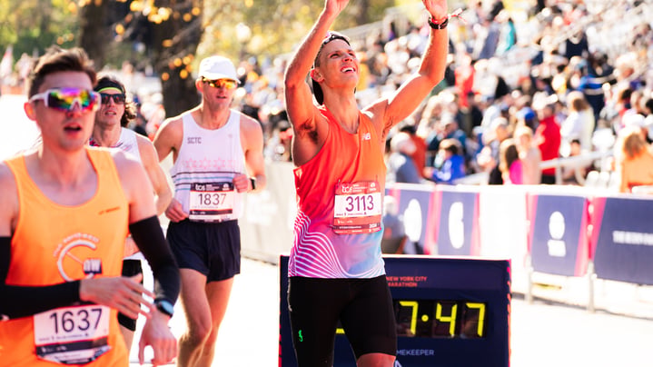 2024 TCS NYC Marathon runners approaching finish line