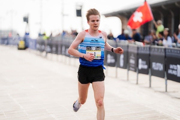 Ryan Cutter runs with Team for Climate at the 2025 RBC Brooklyn Half.