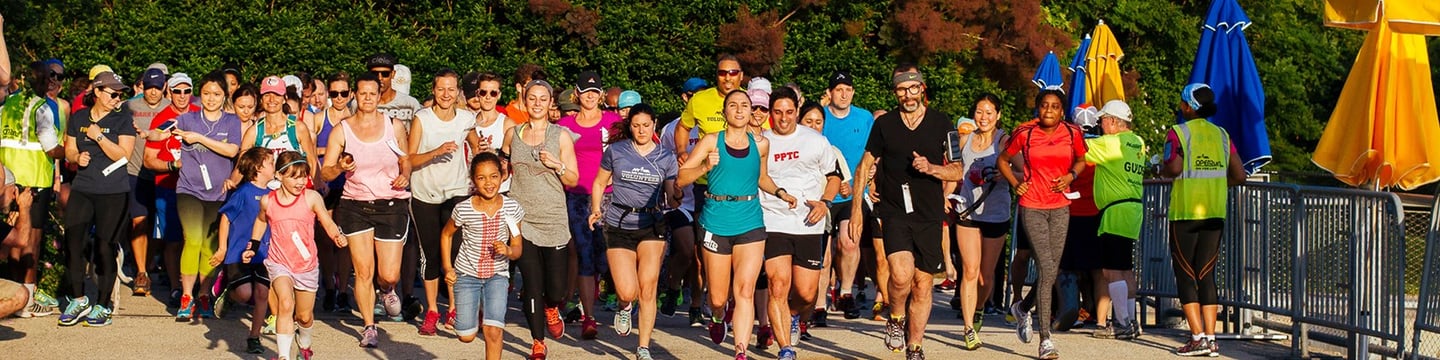 A group photo of Open Run at Brooklyn Bridge Park