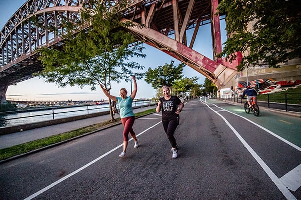 Group Training runner and coach in Astoria Park