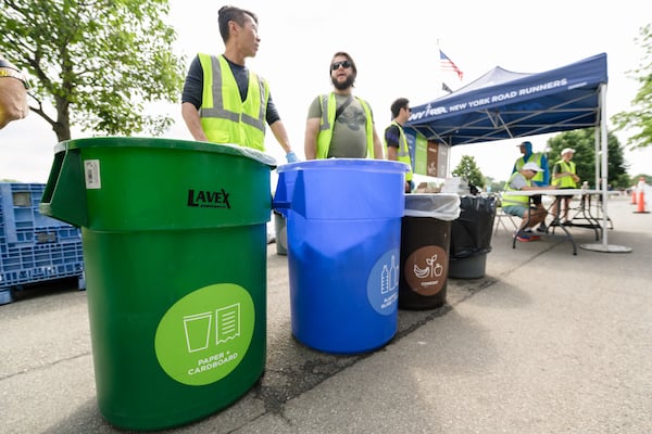 NYRR waist diversion station at a race.