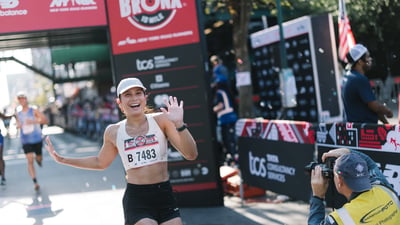 Runners at the 2025 New Balance Bronx 10M