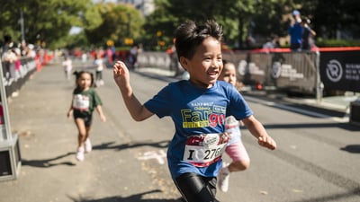 Runners at the 2025 New Balance Bronx 10M