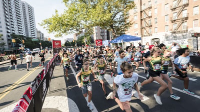 Runners at the 2025 New Balance Bronx 10M