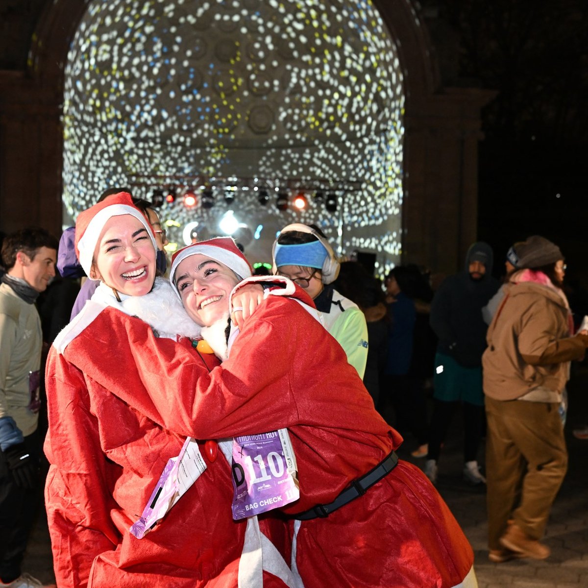 Runners at the 2025 NYRR Midnight Run