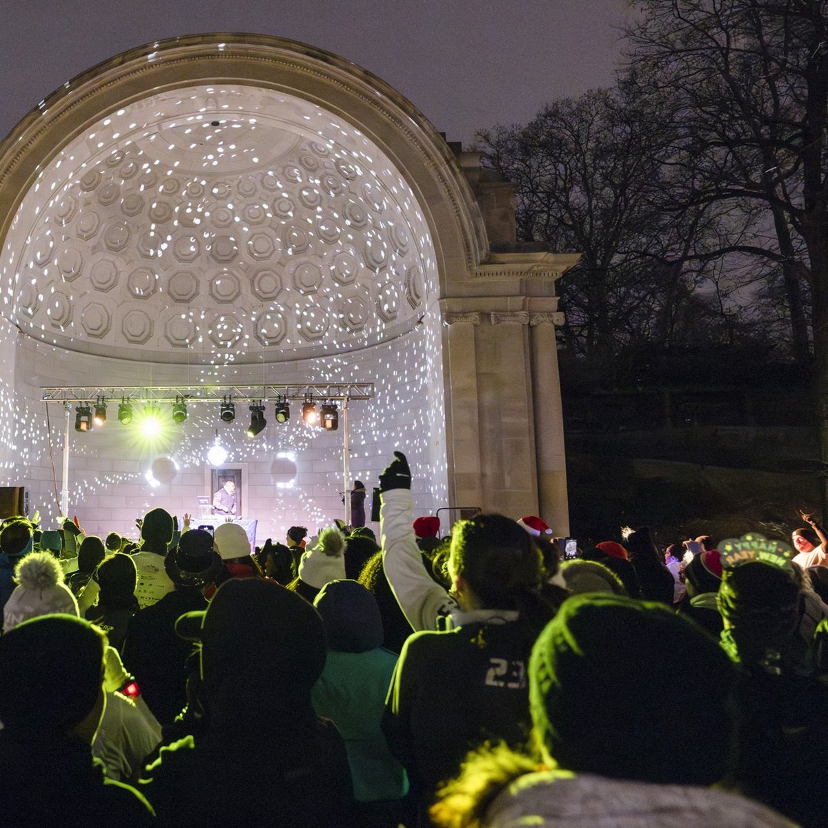 Runners at the 2025 NYRR Midnight Run