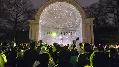 Runners at the 2025 NYRR Midnight Run