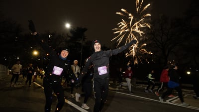 Runners at the 2025 NYRR Midnight Run
