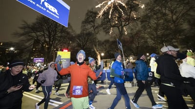Runners at the 2025 NYRR Midnight Run
