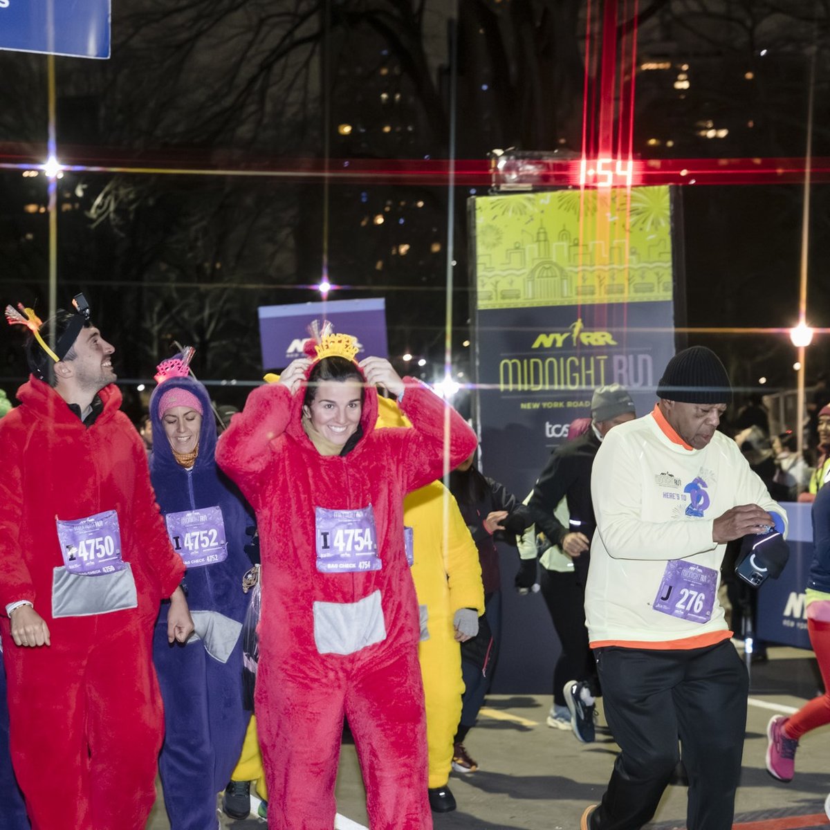 Runners at the 2025 NYRR Midnight Run