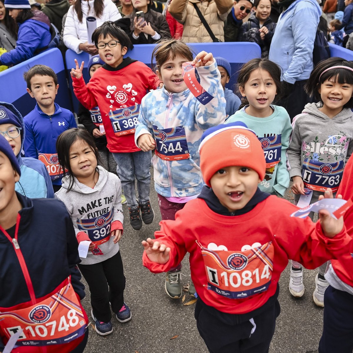 Runners at the 2025 Race to Deliver 4M to Benefit God's Love We Deliver
