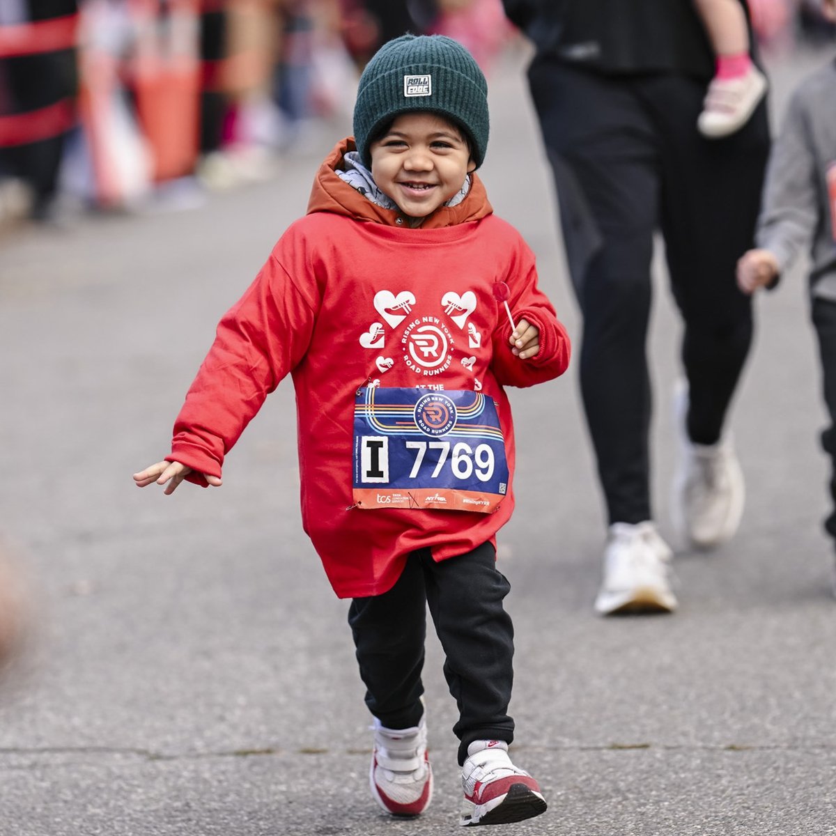 Runners at the 2025 Race to Deliver 4M to Benefit God's Love We Deliver
