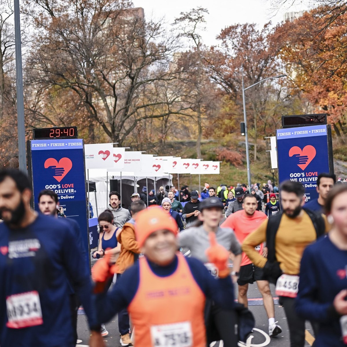 Runners at the 2025 Race to Deliver 4M to Benefit God's Love We Deliver