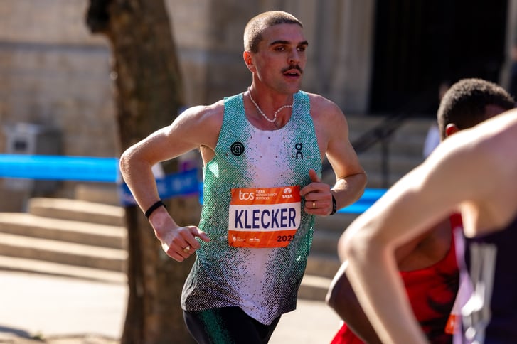 Joe Klecker running 2025 TCS NYC Marathon