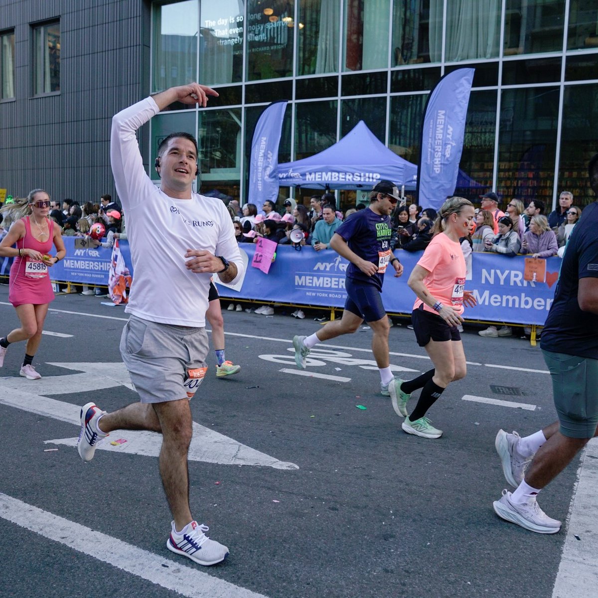 NYRR Membership Cheer Zone at the 2025 TCS New York City Marathon