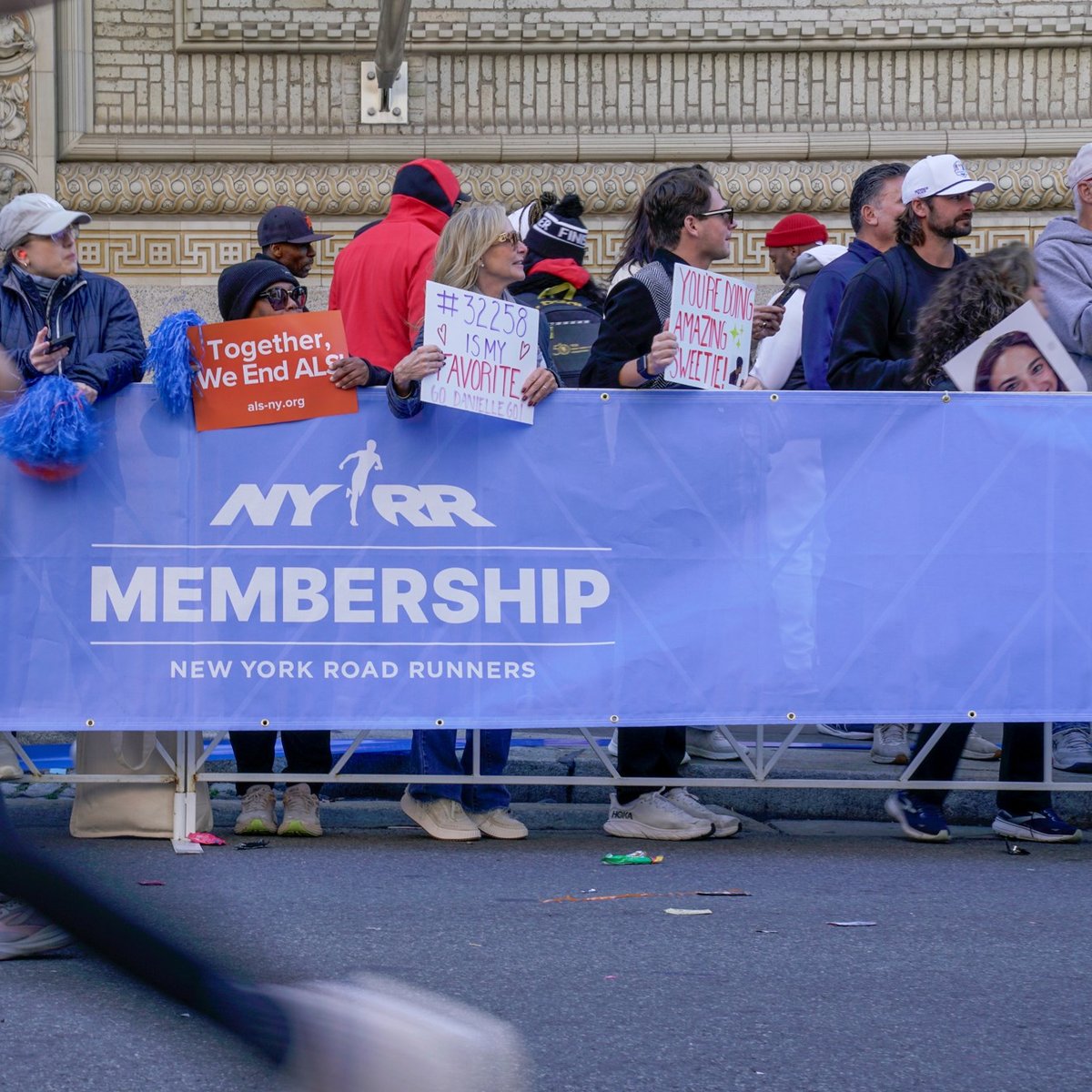 NYRR Membership Cheer Zone at the 2025 TCS New York City Marathon