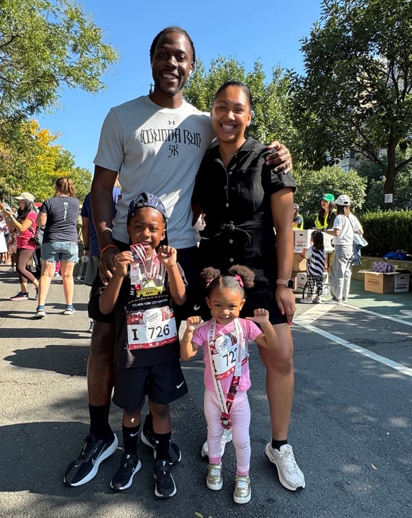 Rising NYRR dad Simon Obas and his family at the New Balance Bronx 10 Mile
