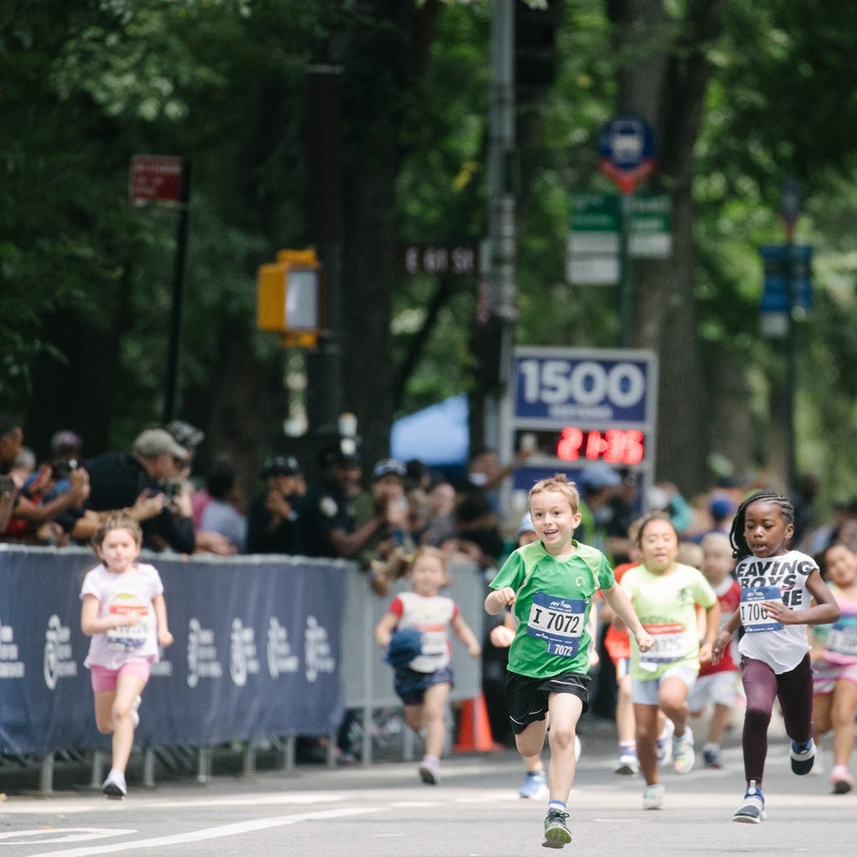 Rising New York Road Runners at the New Balance 5th Avenue Mile