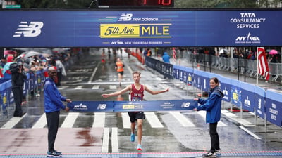 Rising New York Road Runners at the New Balance 5th Ave Mile