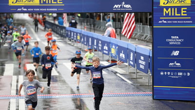 Rising New York Road Runners at the New Balance 5th Ave Mile