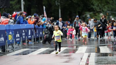 Rising New York Road Runners at the New Balance 5th Ave Mile