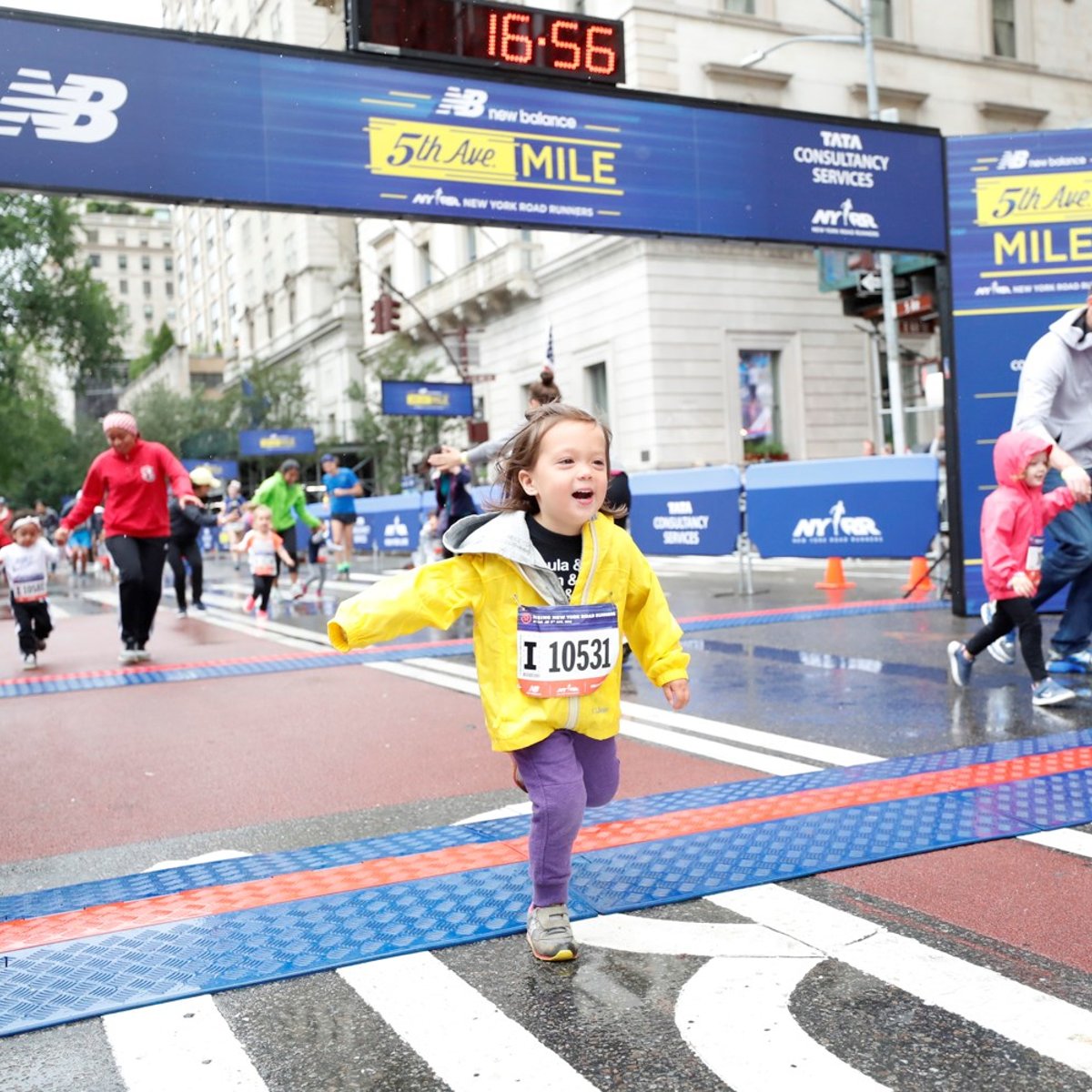 Rising New York Road Runners at the New Balance 5th Ave Mile