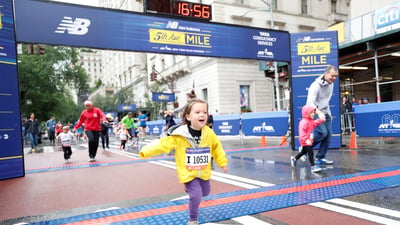 Rising New York Road Runners at the New Balance 5th Ave Mile