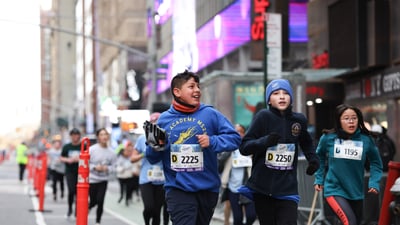 2024 Times Square Kids Run at the United Airlines NYC Half