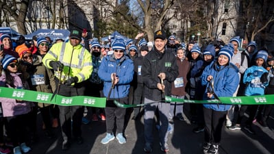 2024 NYRR Brooklyn Bridge Walk in Partnership with NYC DOT