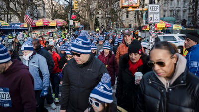 2024 NYRR Brooklyn Bridge Walk in Partnership with NYC DOT