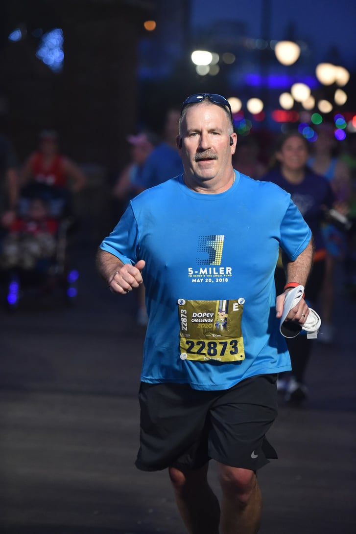 Dennis Levasseur running in a race