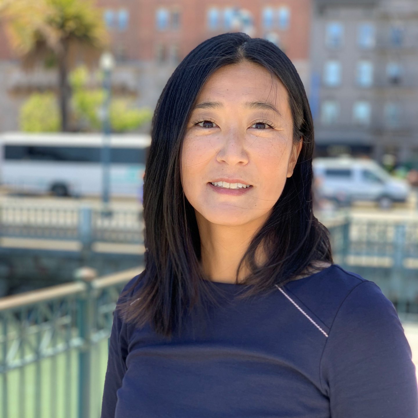 Headshot of NYRR Board of Directors member Eu-gene Sung