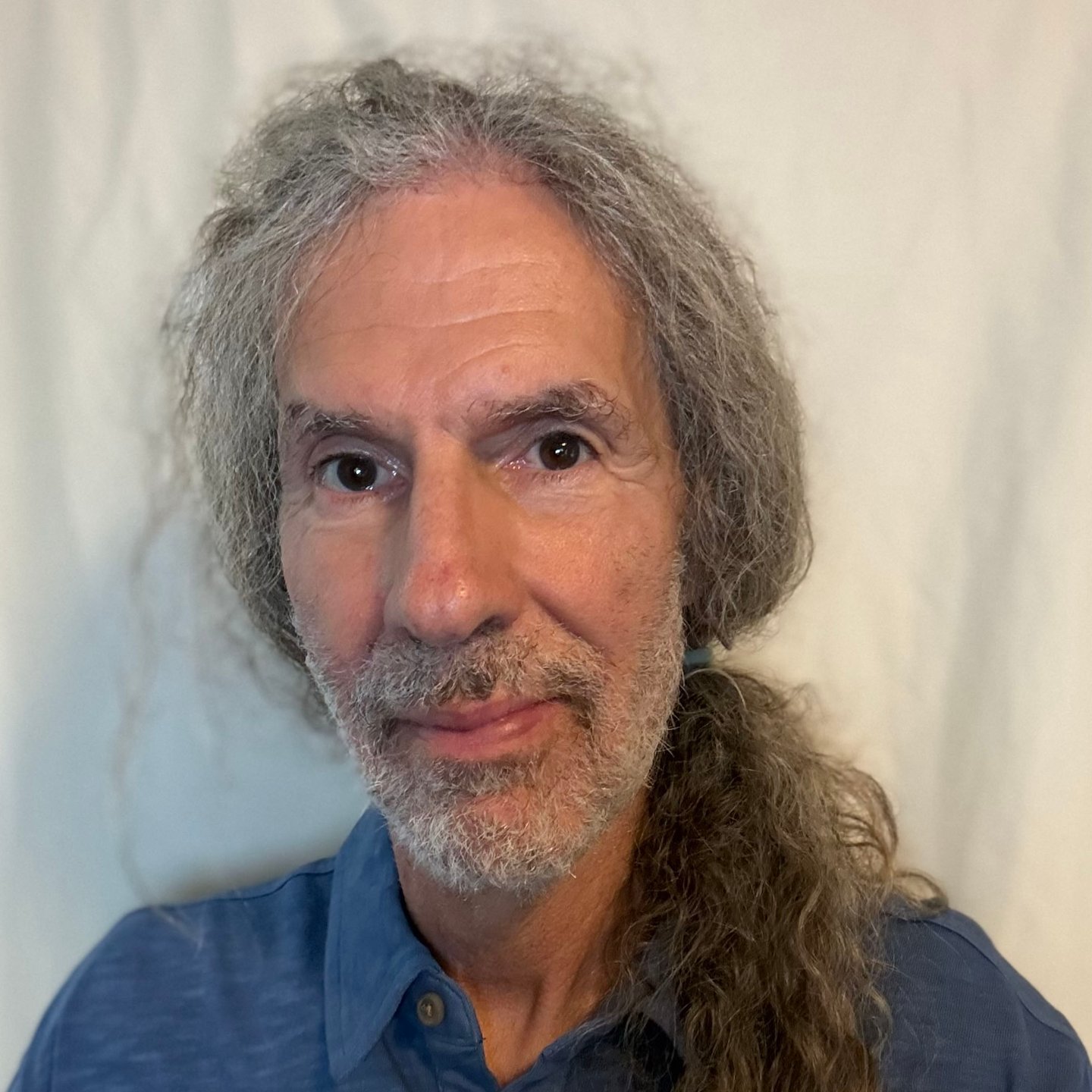 Headshot of Alan Kaufman