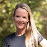 Headshot of Laura Lang
