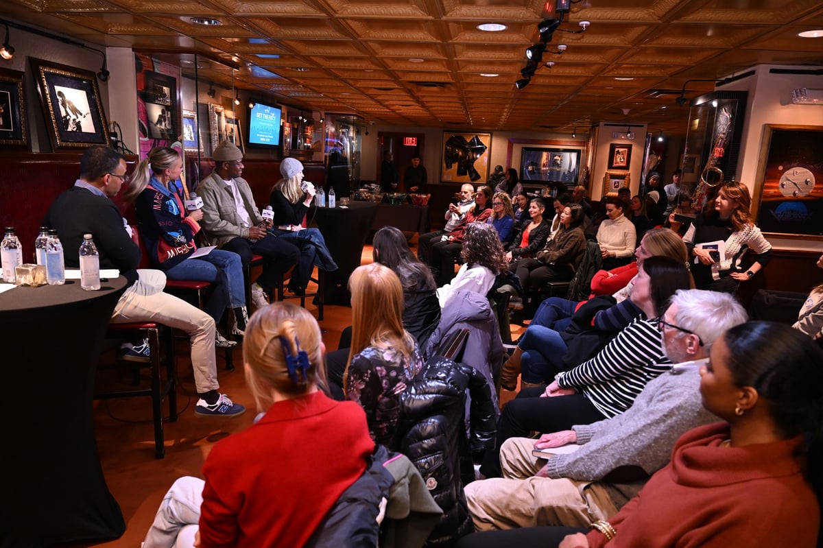 New York Road Runners members attended a special live taping of Set the Pace pre
