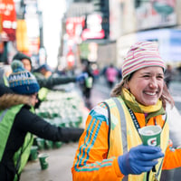 NYRR volunteer