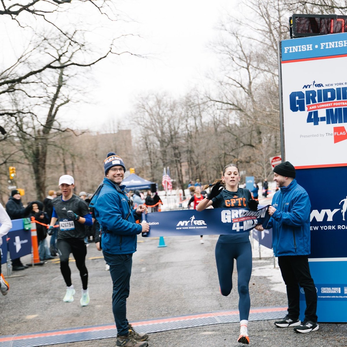 NYRR Gridiron 5K Presented by The FLAG Art Foundation