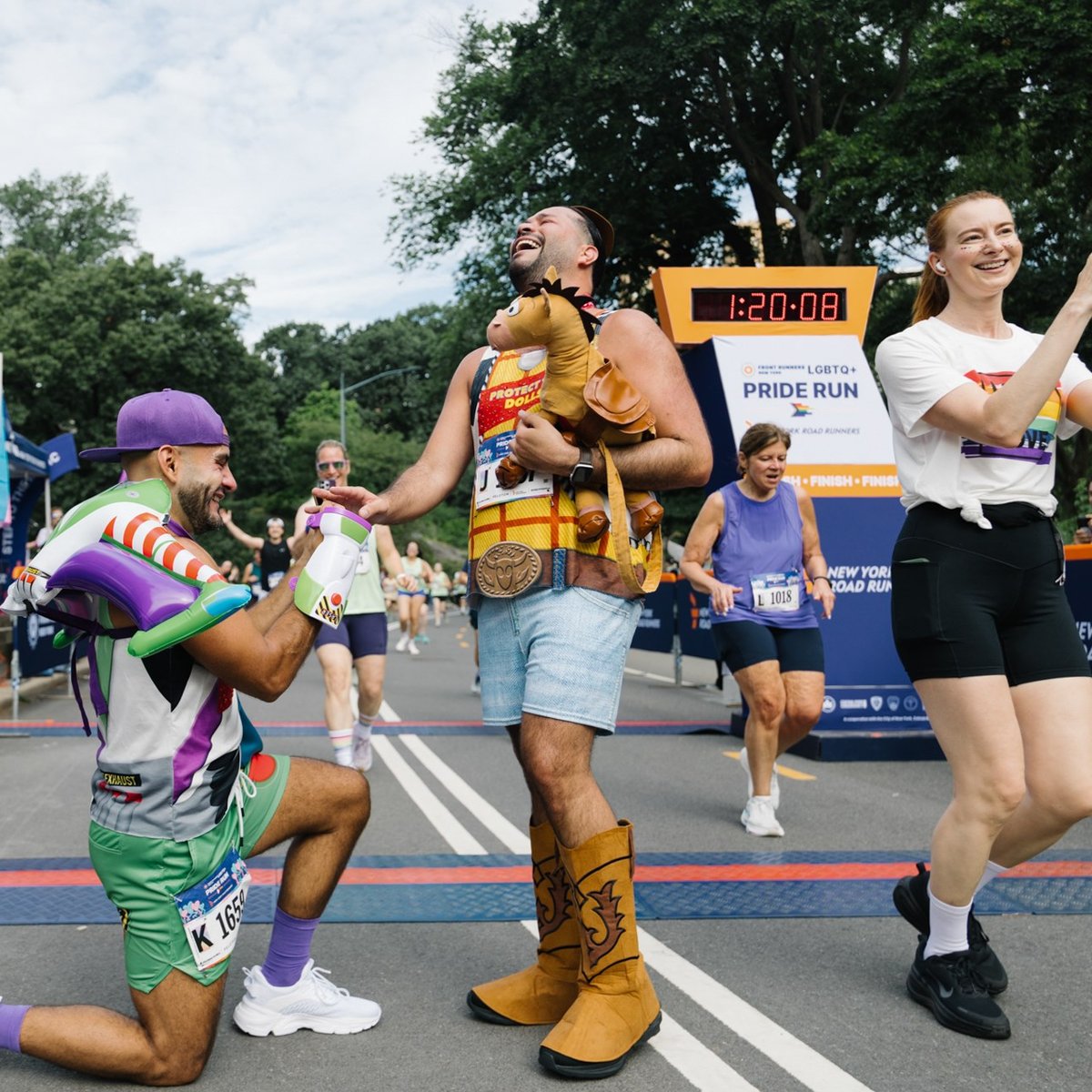 Front Runners New York LGBTQ+ Pride Run 4M