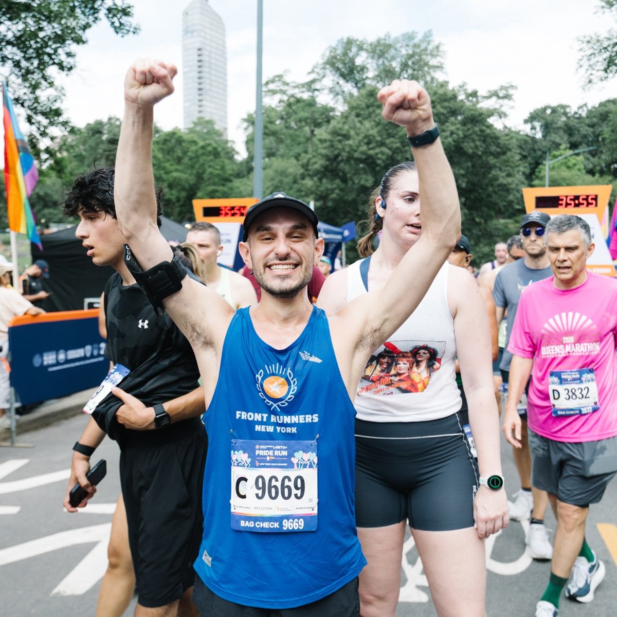 Front Runners New York LGBTQ+ Pride Run 4M