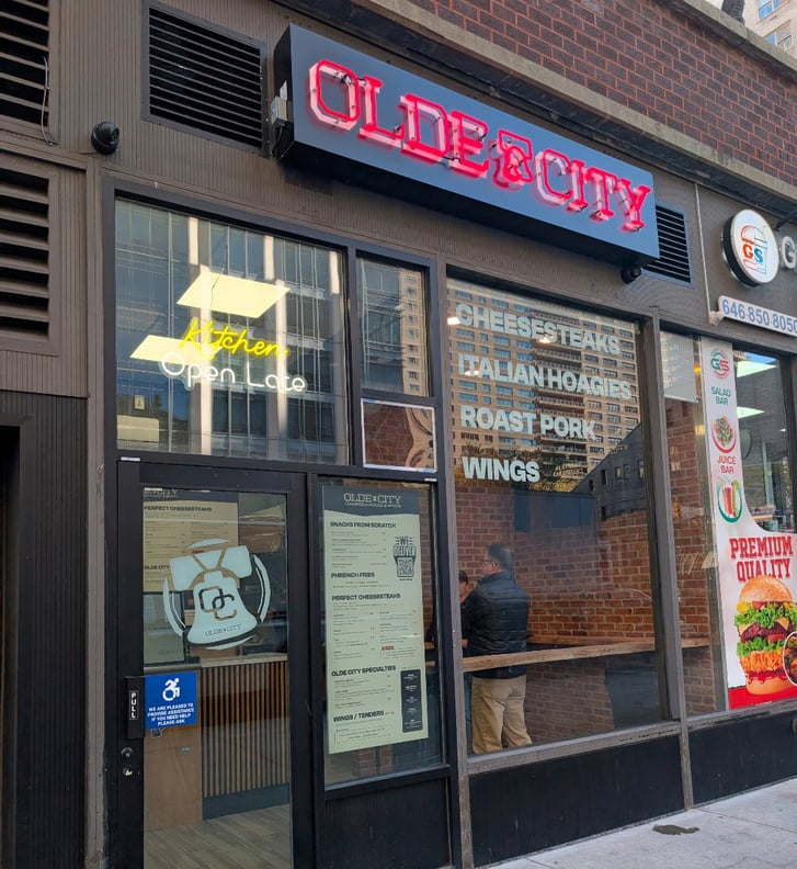 Olde City restaurant near the finish