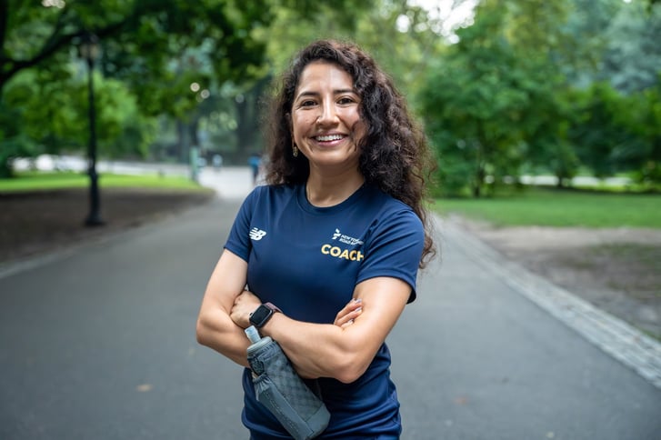 NYRR Group Training Coach Nunny Reyes in Central Park