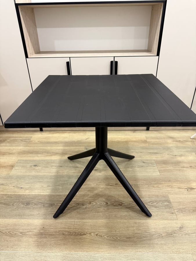 Стол Quadro