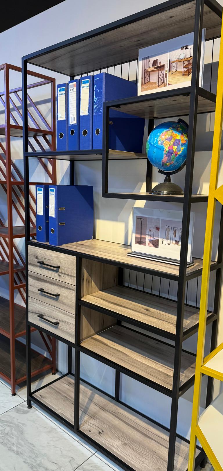 UrbanShelf