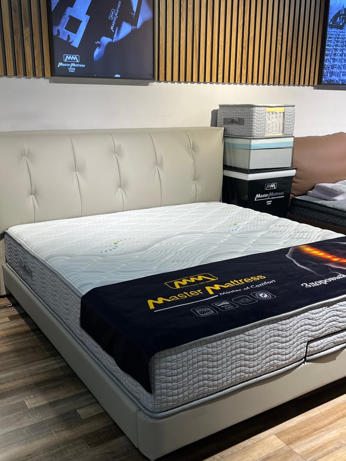 Chester bed