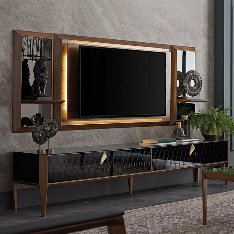 LOGAN TV