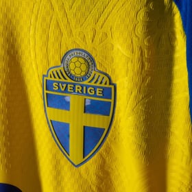 Damen Schweden 2026 Heim Authentic World Cup Trikot GYÖKERES #17
