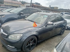 GREY MERCEDES BENZ R300 2008