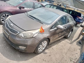 GREY KIA RIO 2013